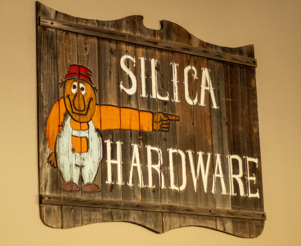 Silica Hardware sign